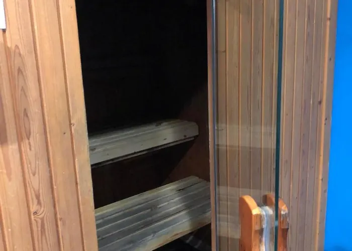 キャンプ場 &