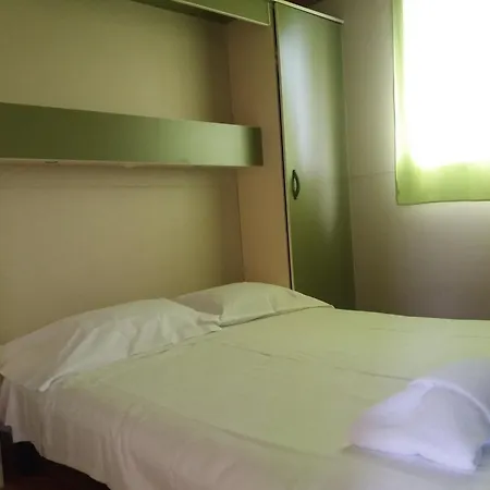 & 2* Coimbra
