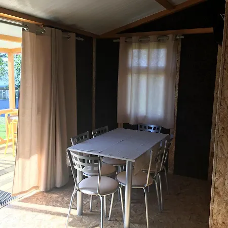 Campingplatz & 2*