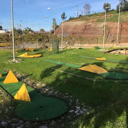& 2* Coimbra